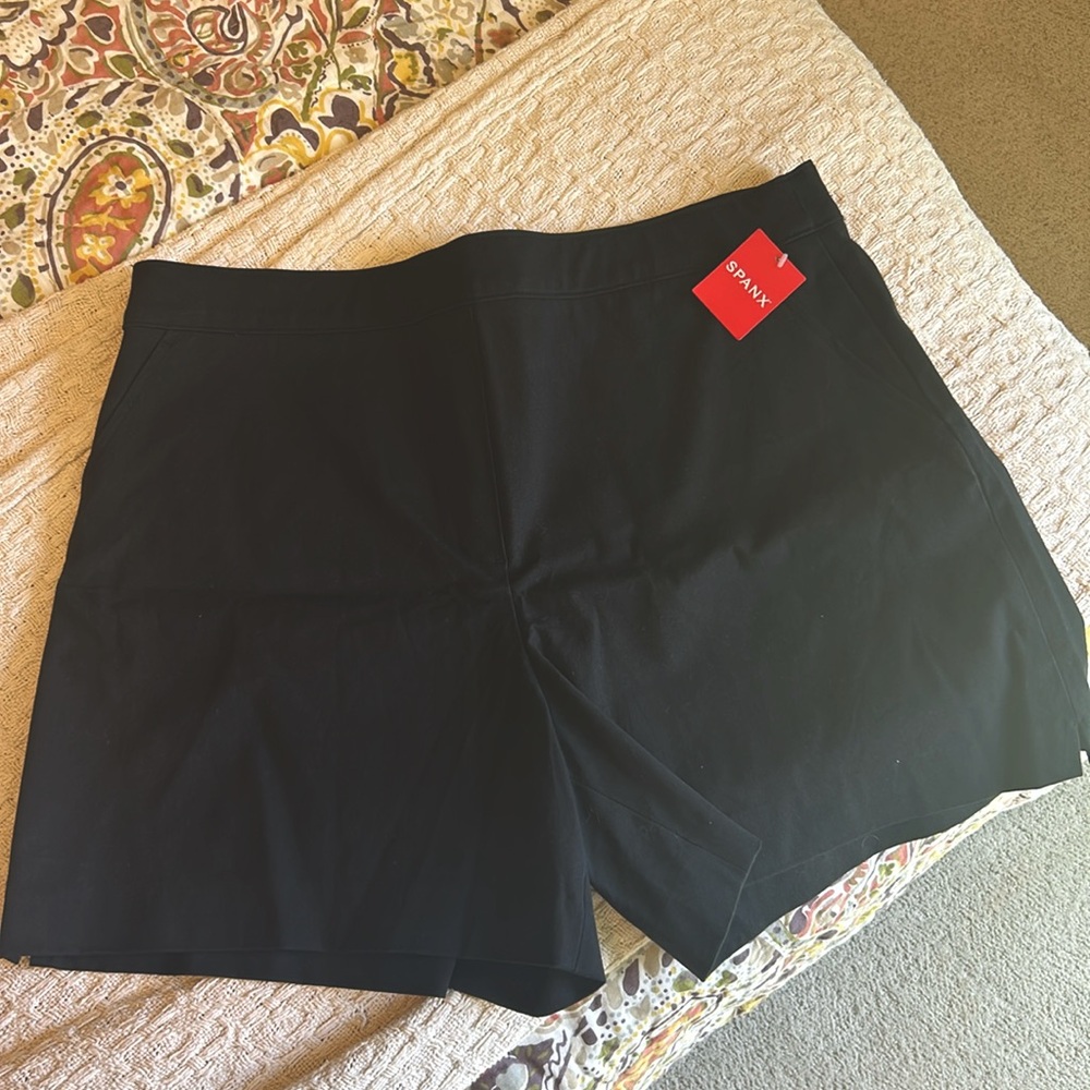 SPANX On-the-Go Polished Black Stretch Shorts 6 inch